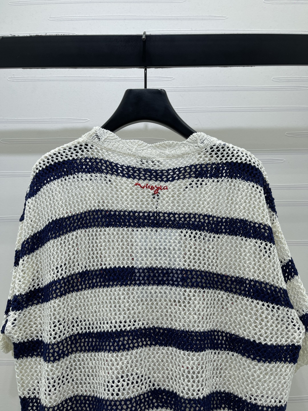Women's short sleeves